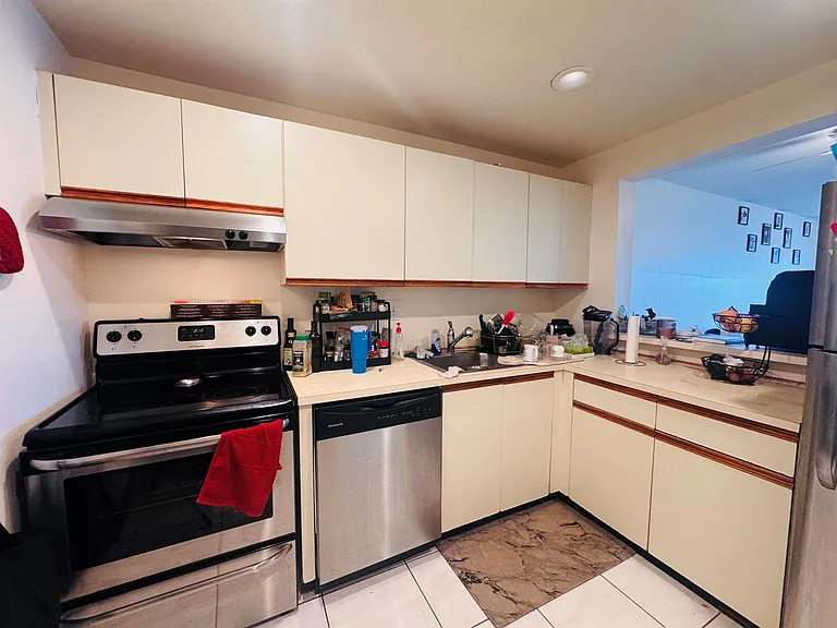 8025 Colony Cir S #203 — Photo 5