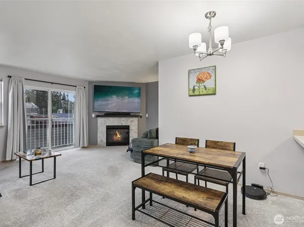 11532 15th Avenue NE #202, Seattle, WA 98125