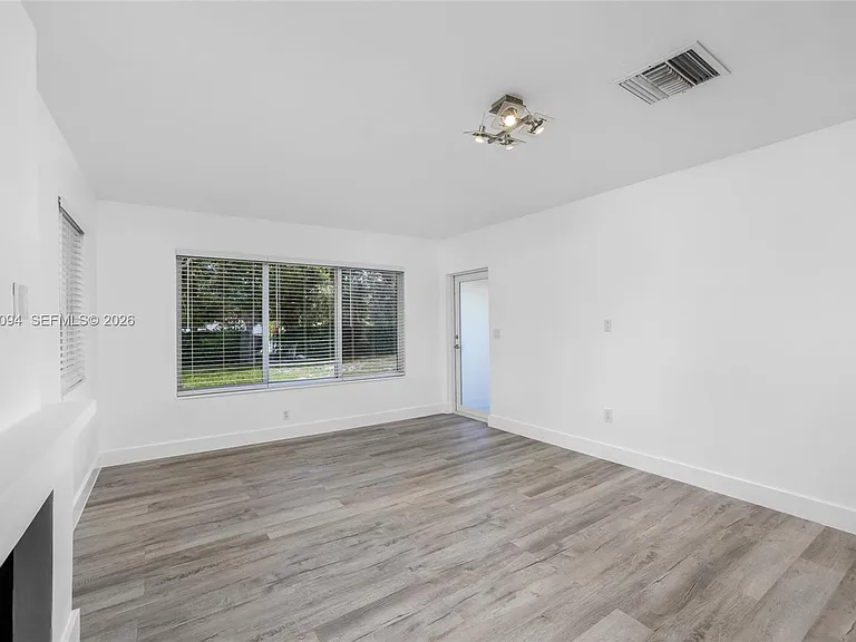 14120 NW 2nd Ave — Photo 7