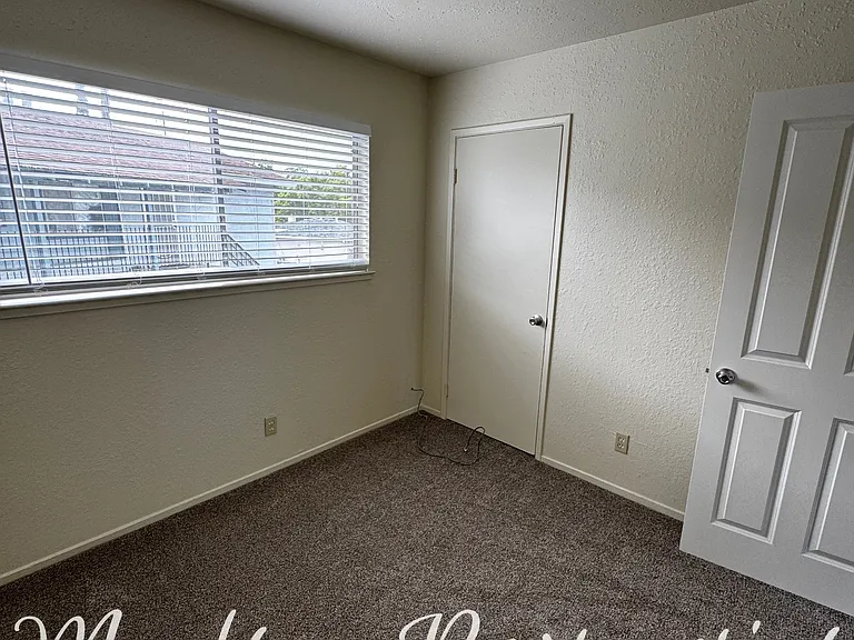 1872 5th Ave #9 — Photo 11