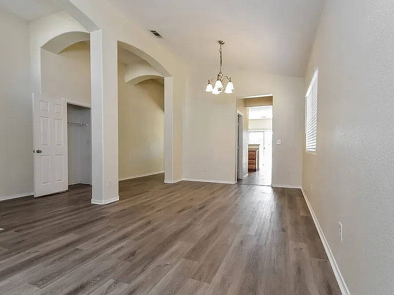 4924 White Jade St — Photo 6