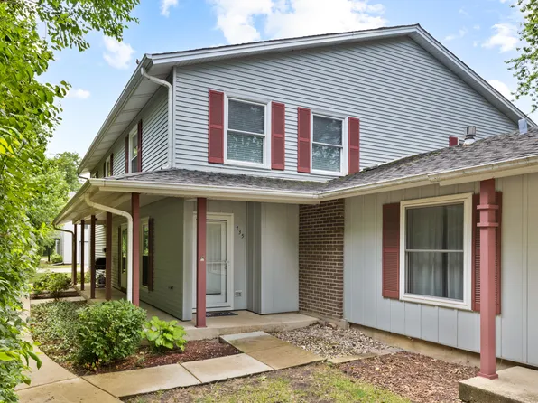 735 Wellington Ave, Elk Grove Village, IL 60007