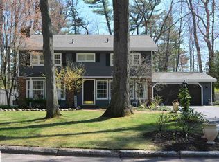 1326 Peninsula Ct, Traverse City, MI 49686