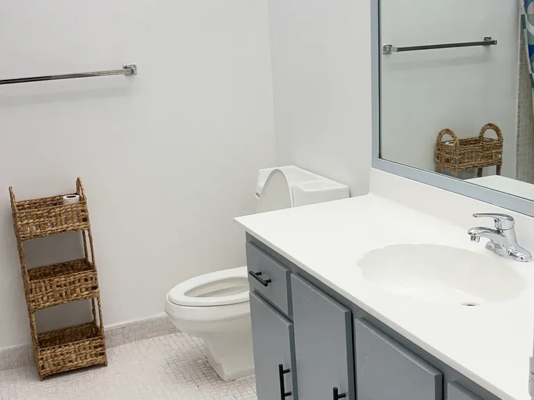 240 Lakeview Dr #306 — Photo 11