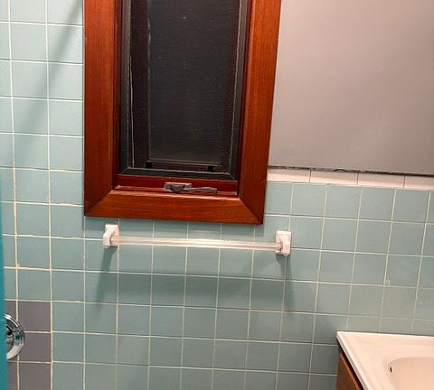 4th image of 1912 Grove St APT 1L