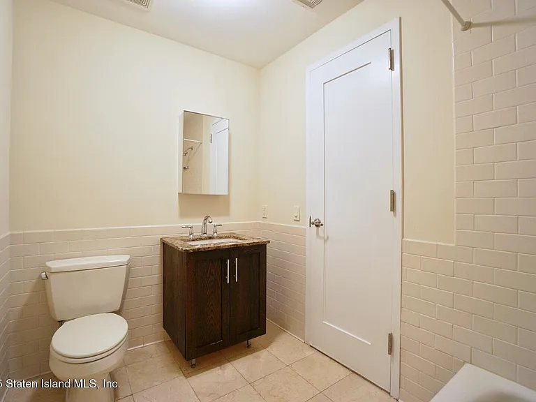 90 Bay Street Lndg #4B — Photo 12