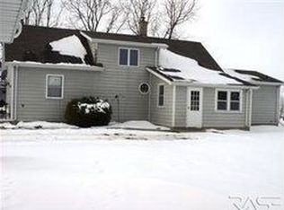 202 W 1st St, Colton, SD 57018