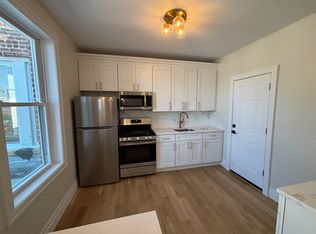 100 Deer Park Ave #3, Babylon, NY 11702