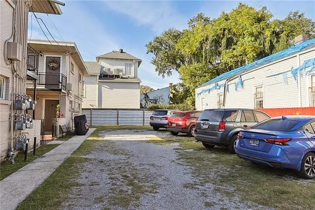 2601 Carondelet St #D — Photo 10