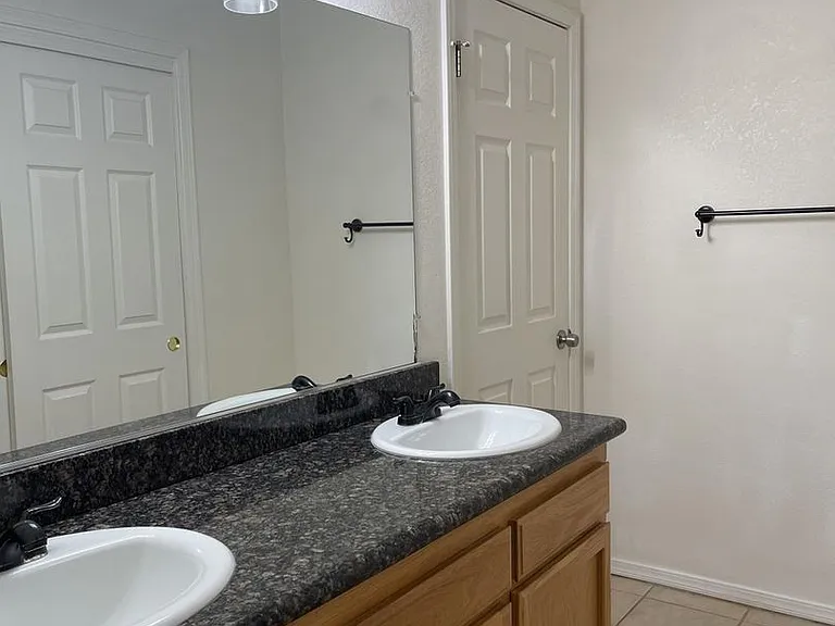 8849 Glade Ave — Photo 8
