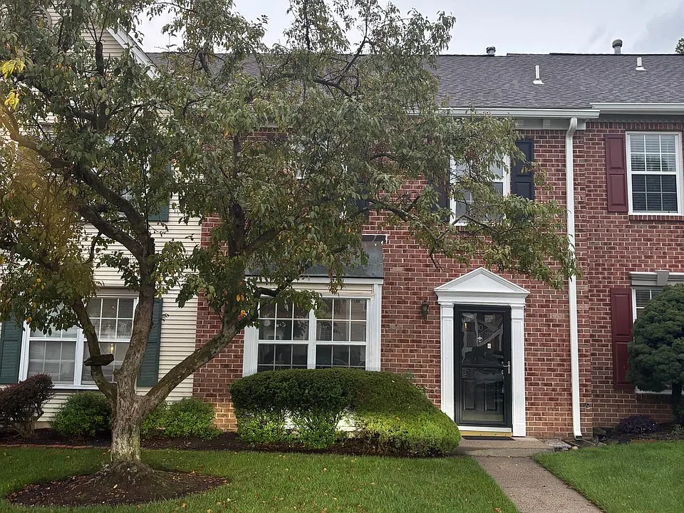 10 Lindsey Ct