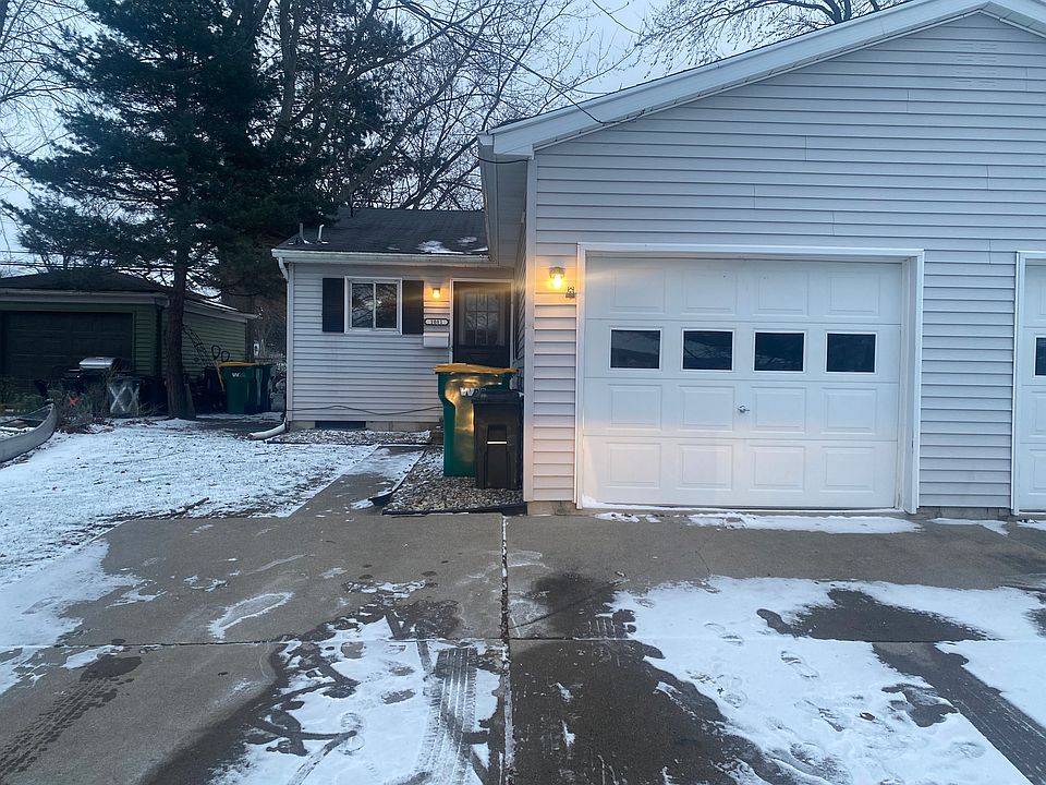 1st image of 1081 S 15th St