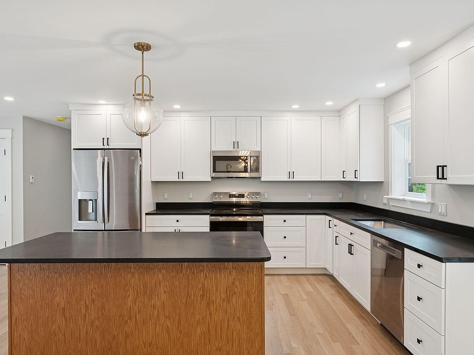 1st image of 127 Bond Brook Road