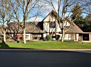 2825 W Downing Ct, Fresno, CA