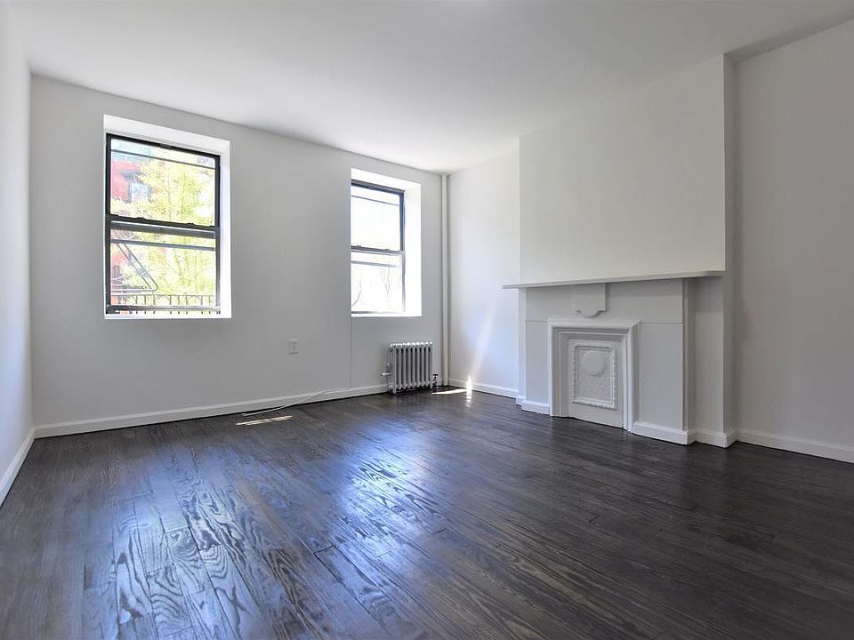 1st image of 437 W 46th St APT 3FW