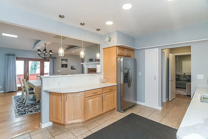 919 Bryant Ave — Photo 14