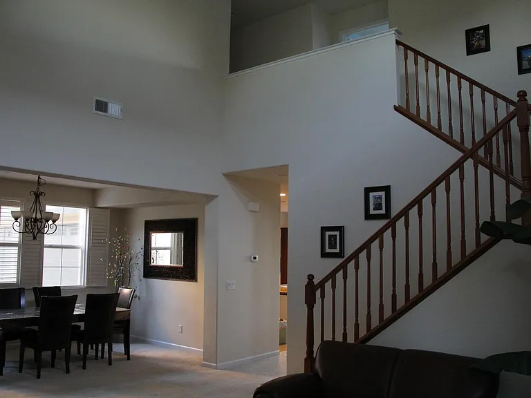 2362 Aguilar Pl — Photo 2