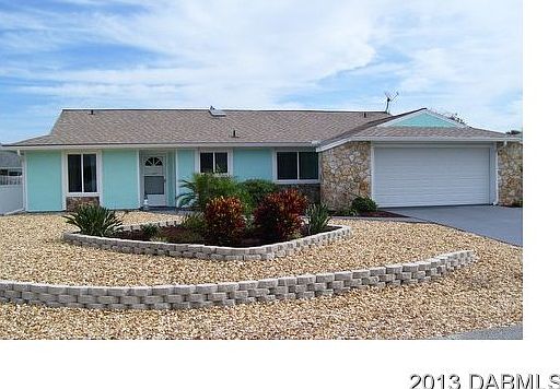 1st image of 25 Sea Harbor Dr W
