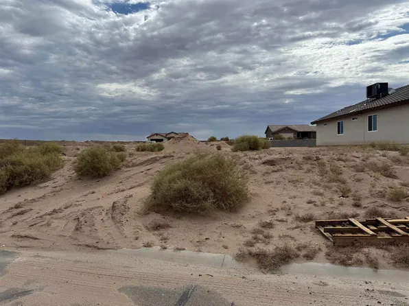 10841 Silver Spur Dr, Wellton, AZ 85356