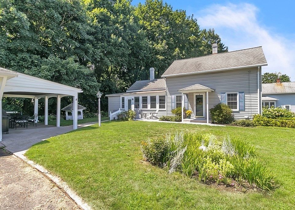 31 Holyoke Rd, Westfield, MA 01085 Zillow