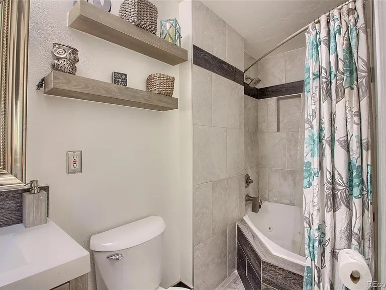 3071 S Hobart Way — Photo 25
