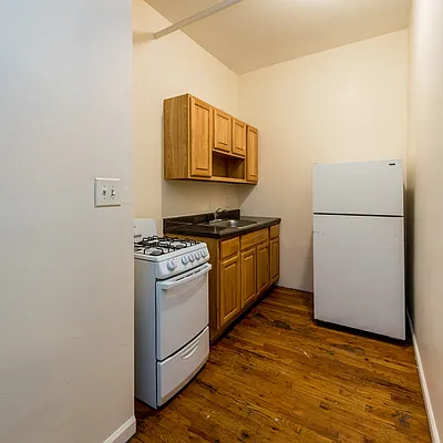 Rented by Nooklyn NYC LLC | media 27