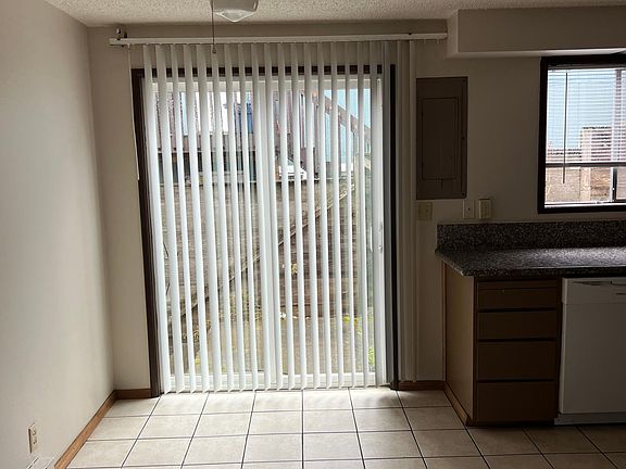 2nd image of 12265 SW Hall Blvd APT 4