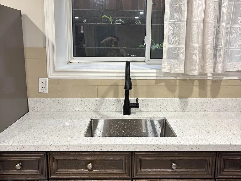 778 Upper Wellington St #LOWER — Photo 11
