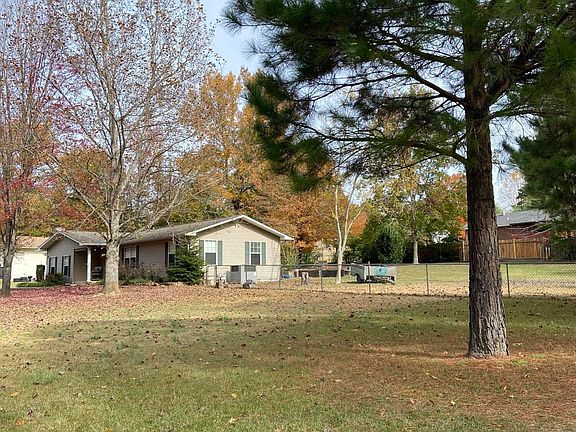 5th image of 254 E Walker Dr