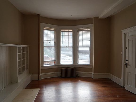 2nd image of 1021 N Ogden St APT 2