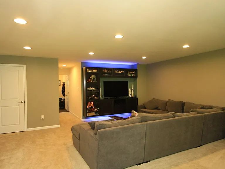 129 Parkway Ct — Photo 13