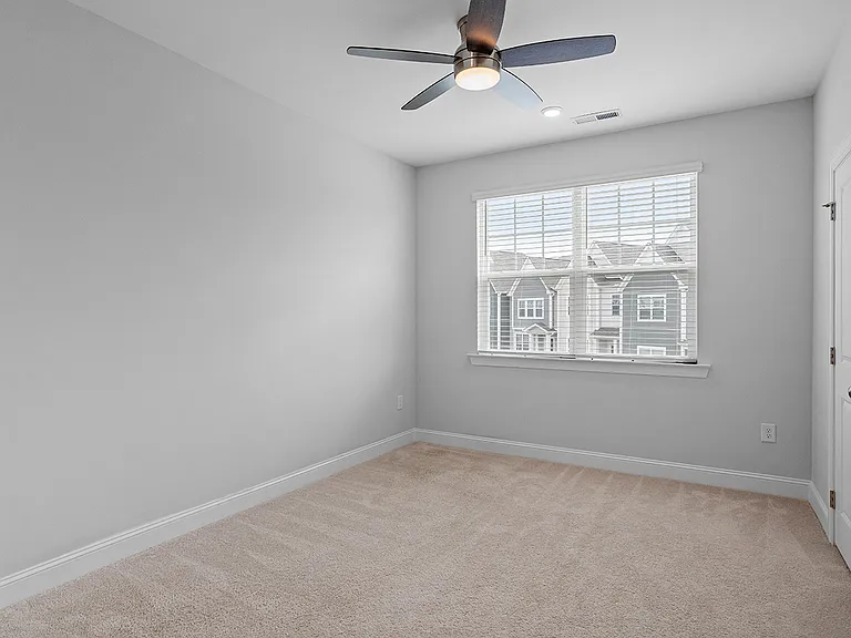 218 Amethyst Way — Photo 16