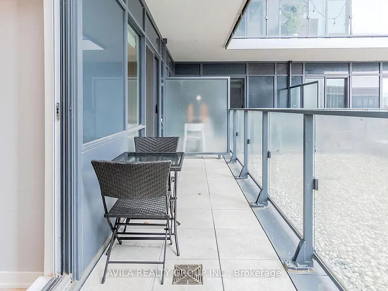 10 Park Lawn Rd #320 — Photo 24