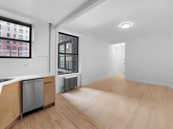 2nd image of 740 W End Ave APT 43