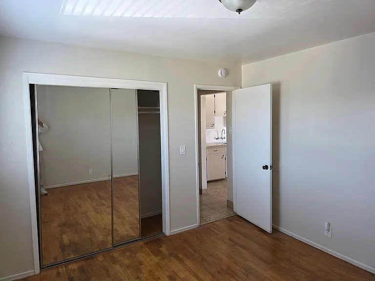 1359 Reeve St — Photo 22