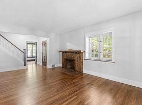 2199 Westminster Rd, Cleveland Heights, OH