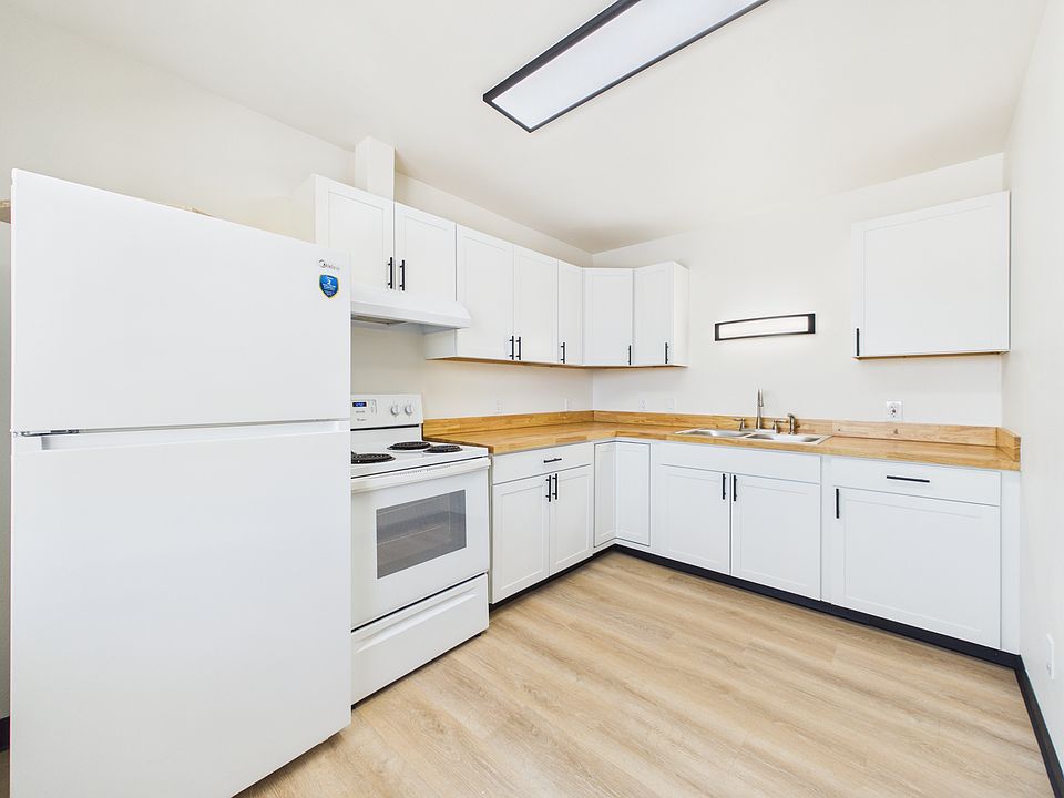 1st image of 3712 Swenson Ave APT 8