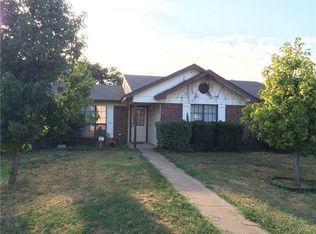 1007 Meadow Run Dr, Duncanville, TX 75137