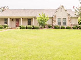 302 Westbury Ln, Florence, AL 35630