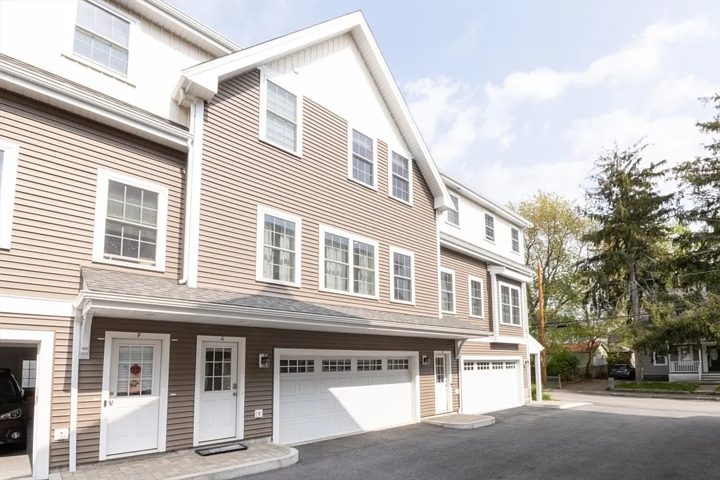 Building Photo - 51 Garfield St #G