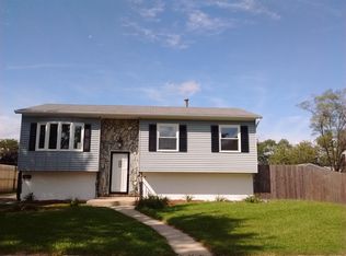 8842 Fairway Dr, Orland Park, IL