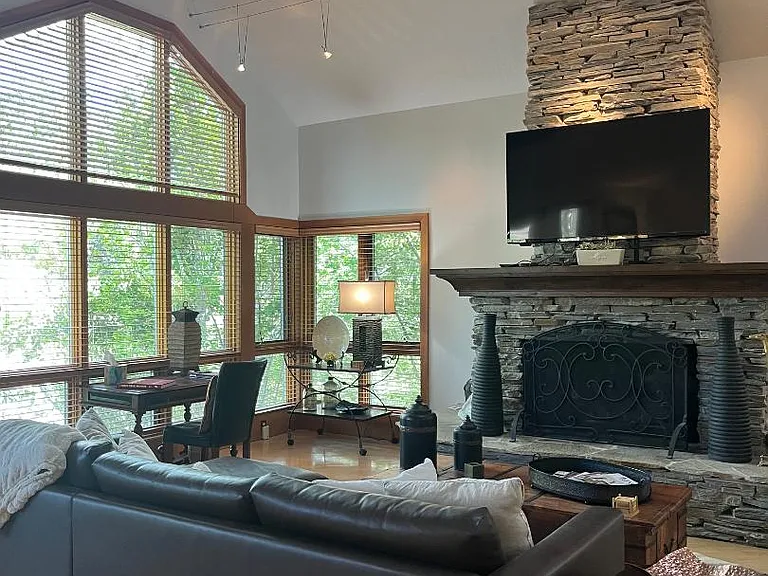 113 Norfolk Ave — Photo 11