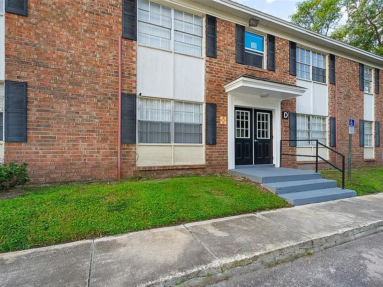 5325 Curry Ford Rd #D206 — Photo 1