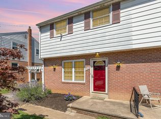 1327 Wabank Rd, Lancaster, PA 17603