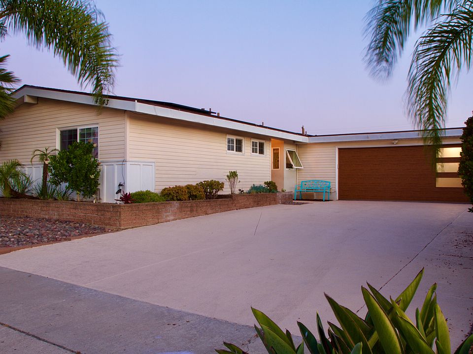 1st image of 4943 Mount Almagosa Dr