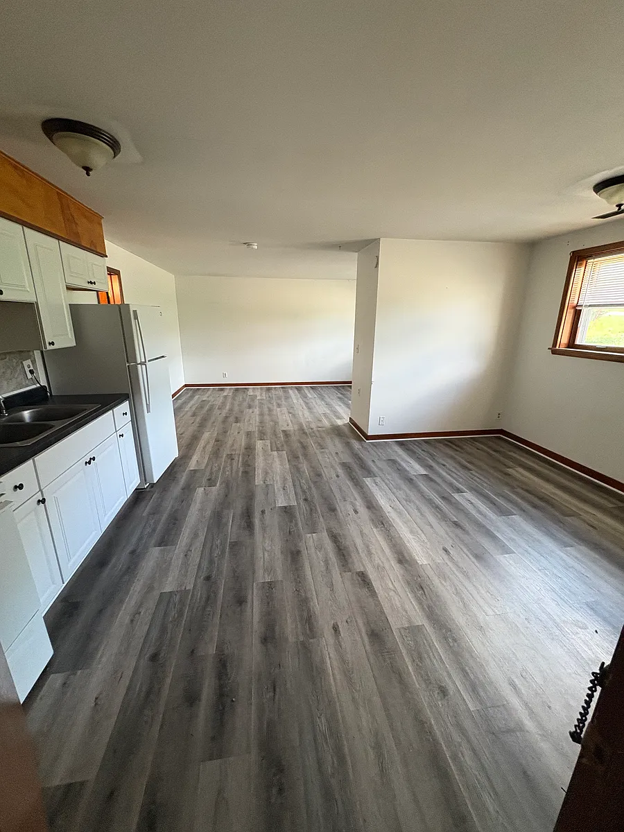Building Photo - 101 Zenith Dr #9