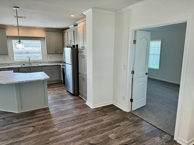 1270 Plymouth Pl — Photo 13