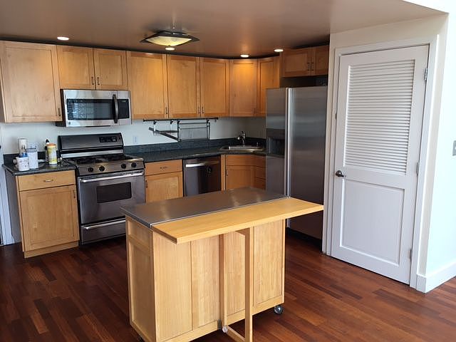 1st image of 54 Harriet St #2
