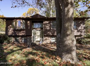 8816 Annlou Dr, Louisville, KY 40272