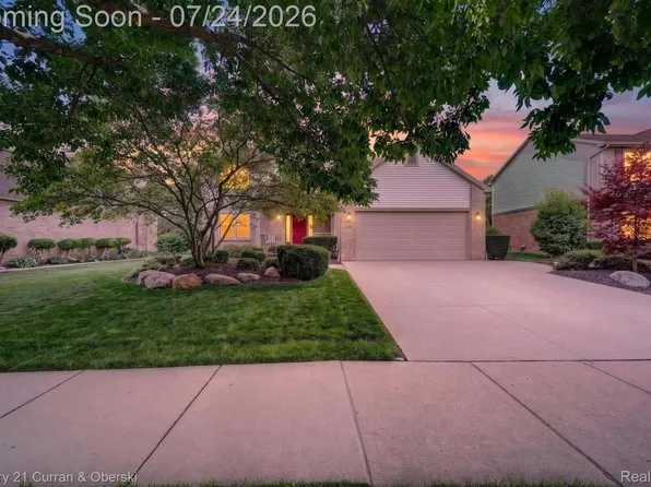 6585 Norwood Dr, Canton, MI 48187
